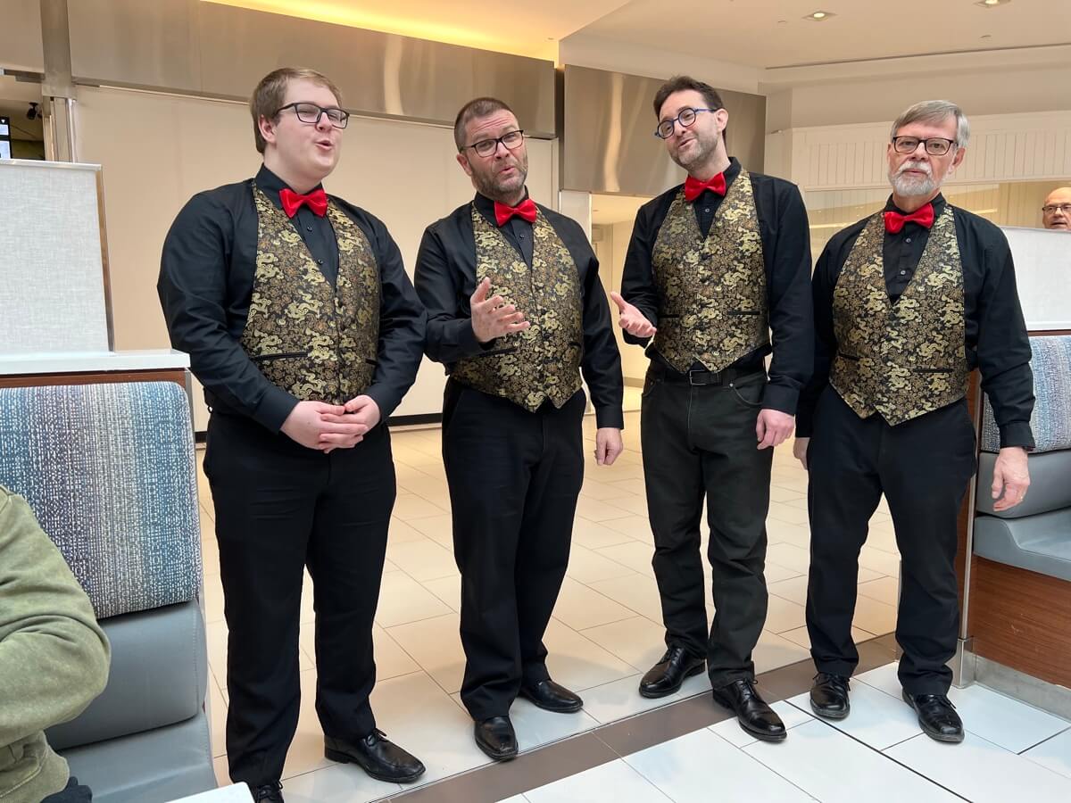 Impromptu Signing at the Place d'Orléans Mall, Singing Valentines 2023